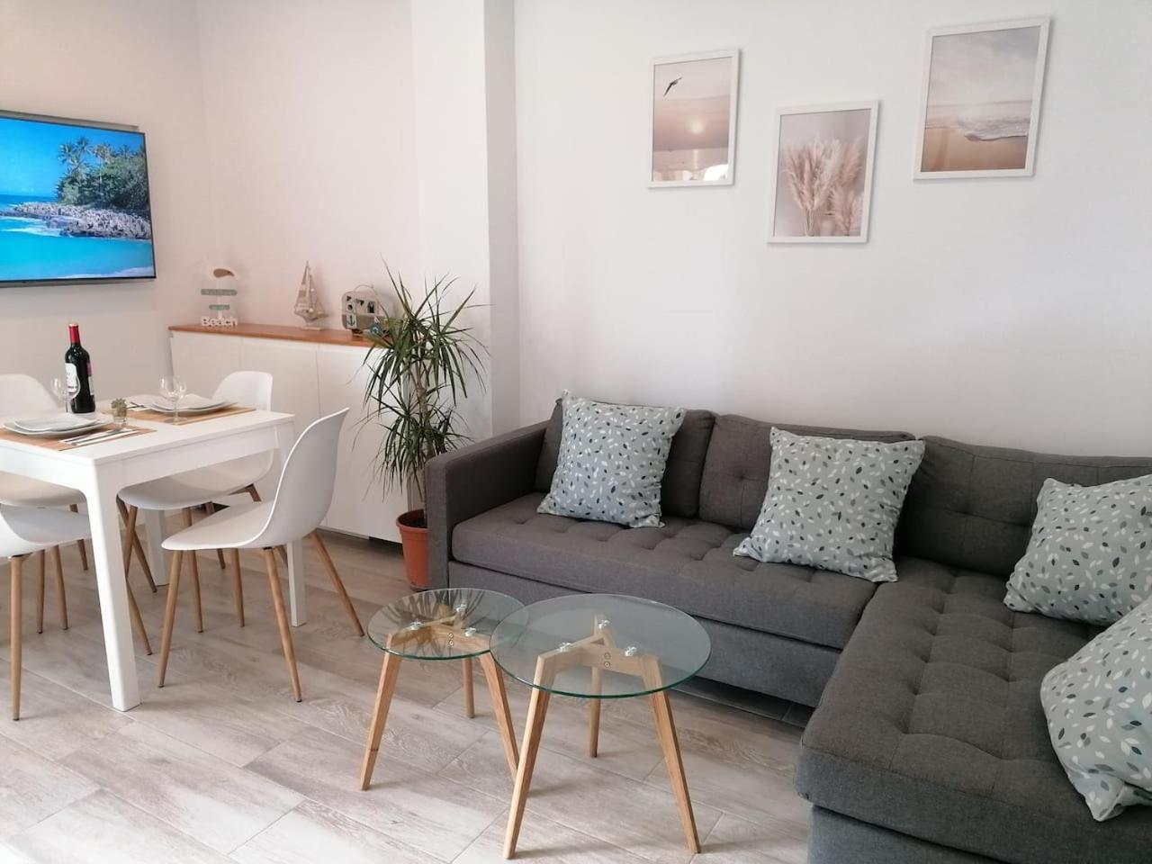 Apartamento Costa Del Sol อัลมูเญการ์ ภายนอก รูปภาพ